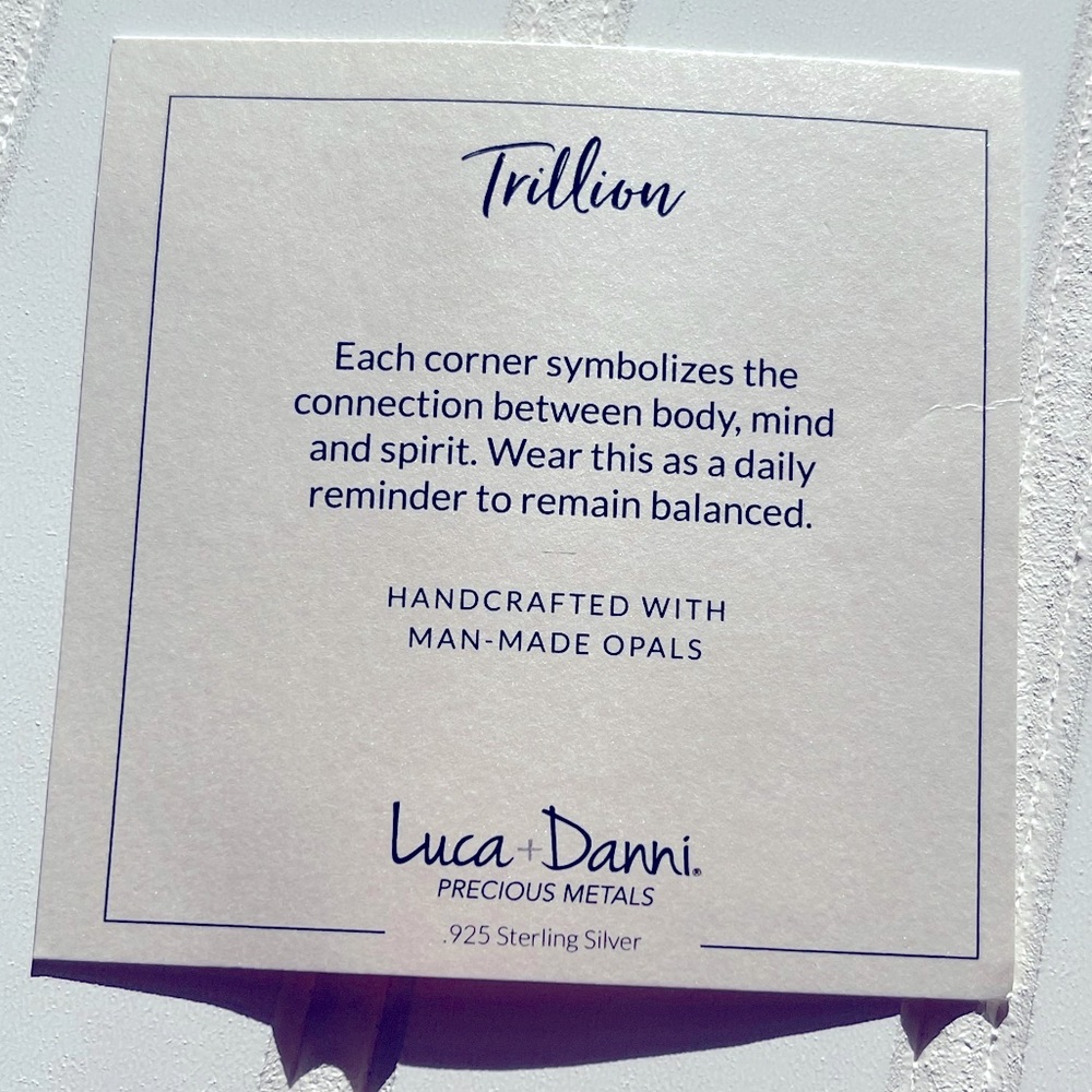 Luca + Danni man made Blue trillion opal necklace - Picture 4 of 5